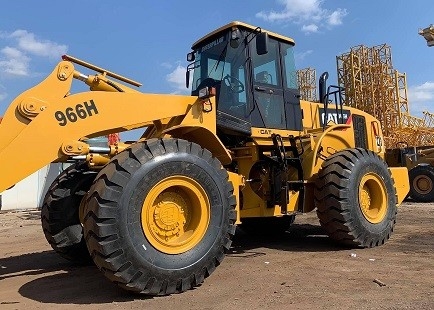 Japan Used Caterpillar Loader In Good Condition 6 Ton Cat 966F  CAT 966G 966H Wheel Loaders For Sale