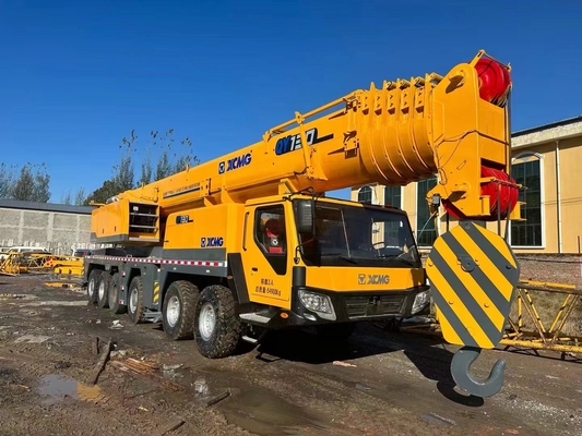 Vente de grues mobiles pour camions de la marque chinoise XCMG de 25 tonnes, 30 tonnes, 50 tonnes, 70 tonnes, 100 tonnes et 130 tonnes