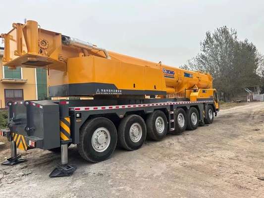 Vente de grues mobiles pour camions de la marque chinoise XCMG de 25 tonnes 30n tonnes 50 tonnes 70 tonnes 100 tonnes 130 tonnes 200 tonnes